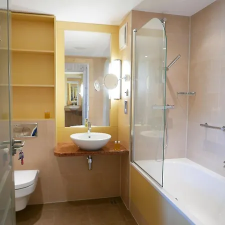 Campismo de Luxo Glamping - Tent 2 Na Clocha Liatha